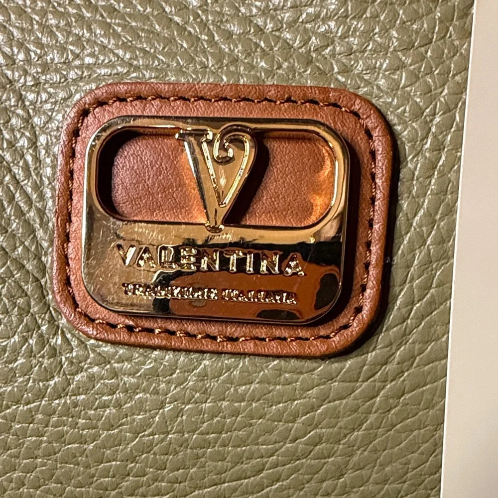 Valentina Leather Shoulder Bag in Olive and cognac - Picture 2 of 6